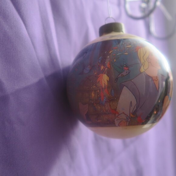 Disney vintage Pocahontas ornament 1995 in blue and multi-colors. - Picture 6 of 7